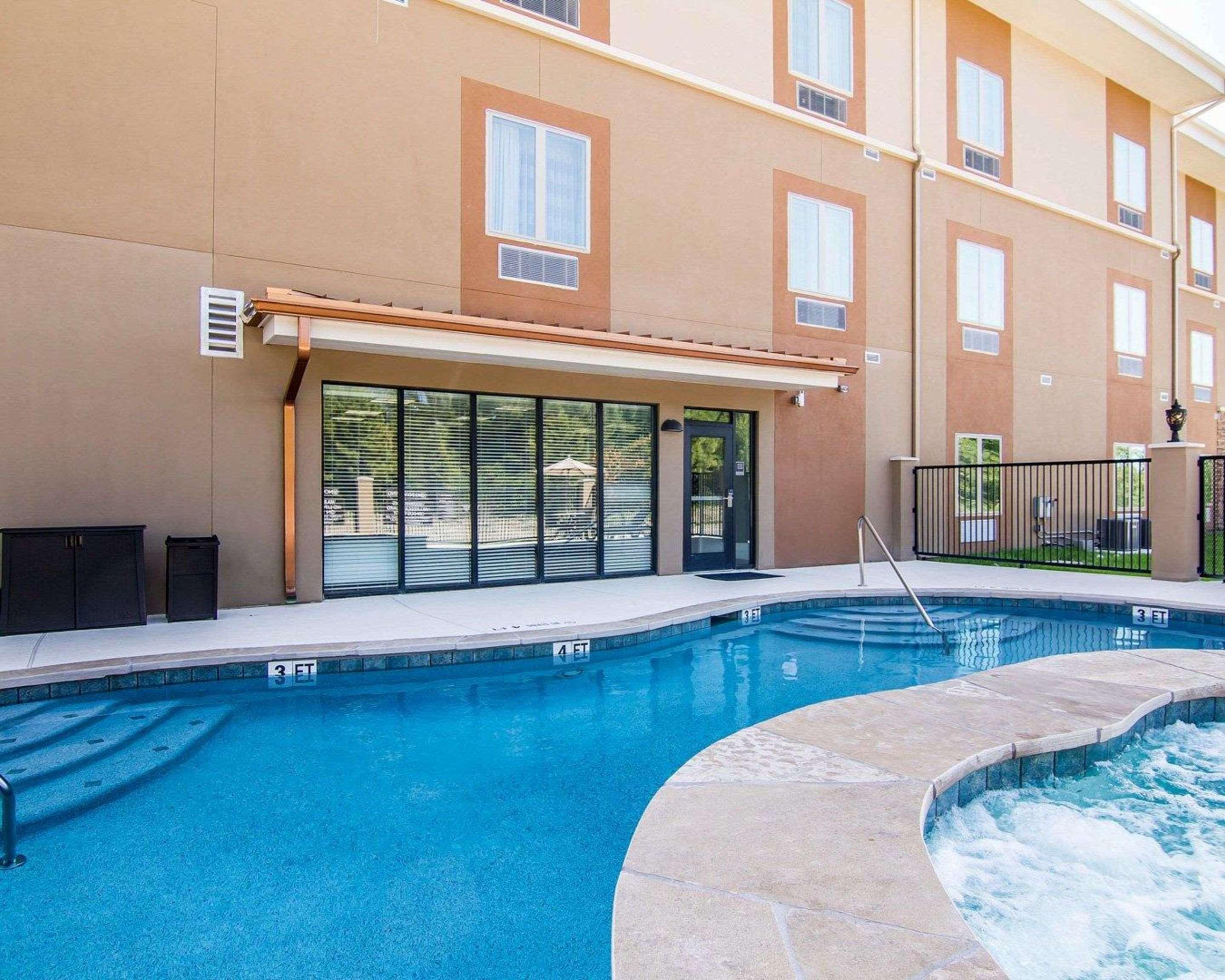 Mainstay Suites Lufkin Luaran gambar